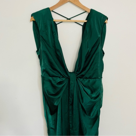 Plunging Neckline Satin Sexy Ruched Cinched Draped Tulip Open Back Midi Dress - Picture 5 of 9